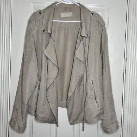 Blank NYC Jackets & Blazers - Blank NYC Khaki Asymmetrical Diagonal Zip Windbreaker Jacket sz 1X
